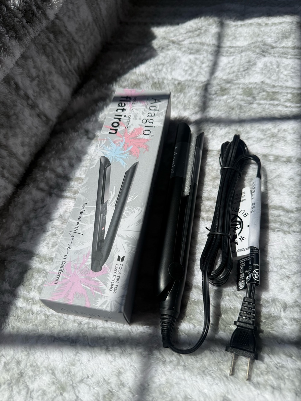Adagio mini Black Flat Iron Hair Straightener - Smooth Professional Styling